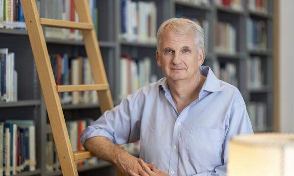 Timothy Snyder is a historian and author specialising in Central and Eastern Europe. 