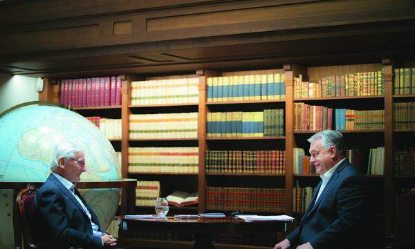 Wolfgang Schüssel and Viktor Orbán in the Library of the Carmelite monastery, home to the Prime Minister’s Office in Budapest.